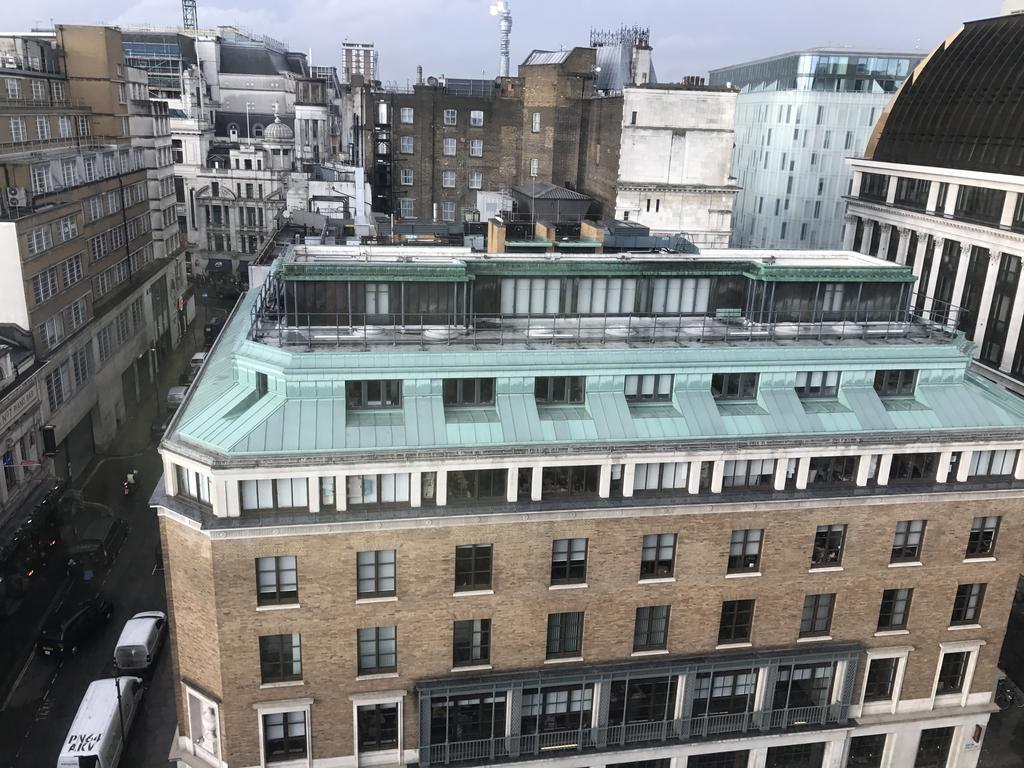 West End Apartment London Bagian luar foto